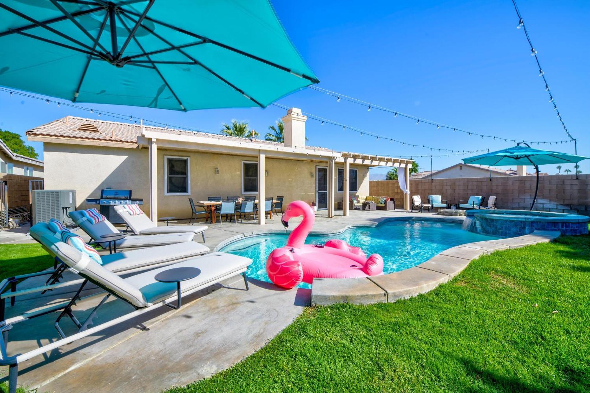 Casa Desert Muse With Heated Pool Spa Firepit Mini Golf And Games Indio Bagian luar foto
