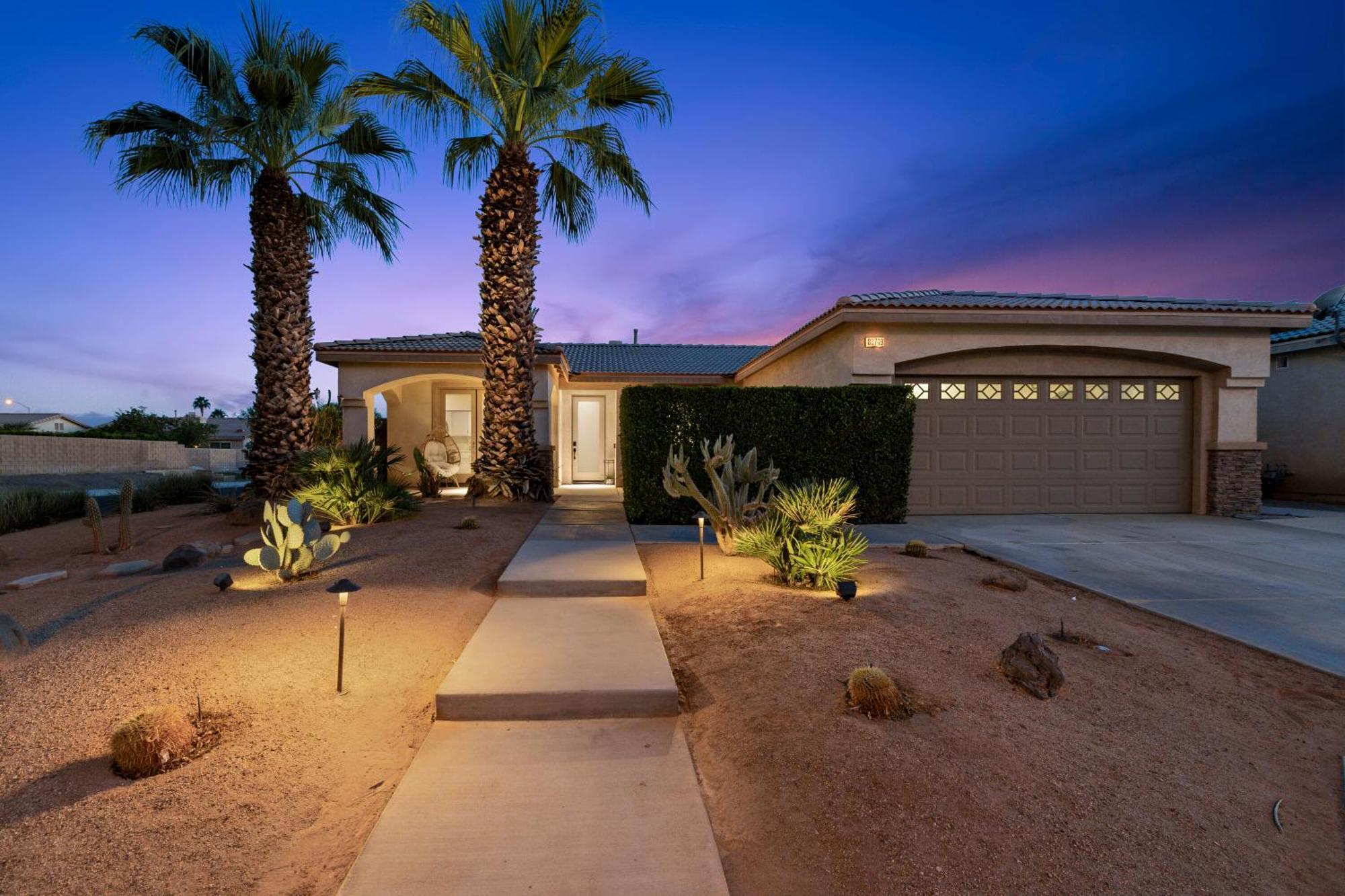 Casa Desert Muse With Heated Pool Spa Firepit Mini Golf And Games Indio Bagian luar foto