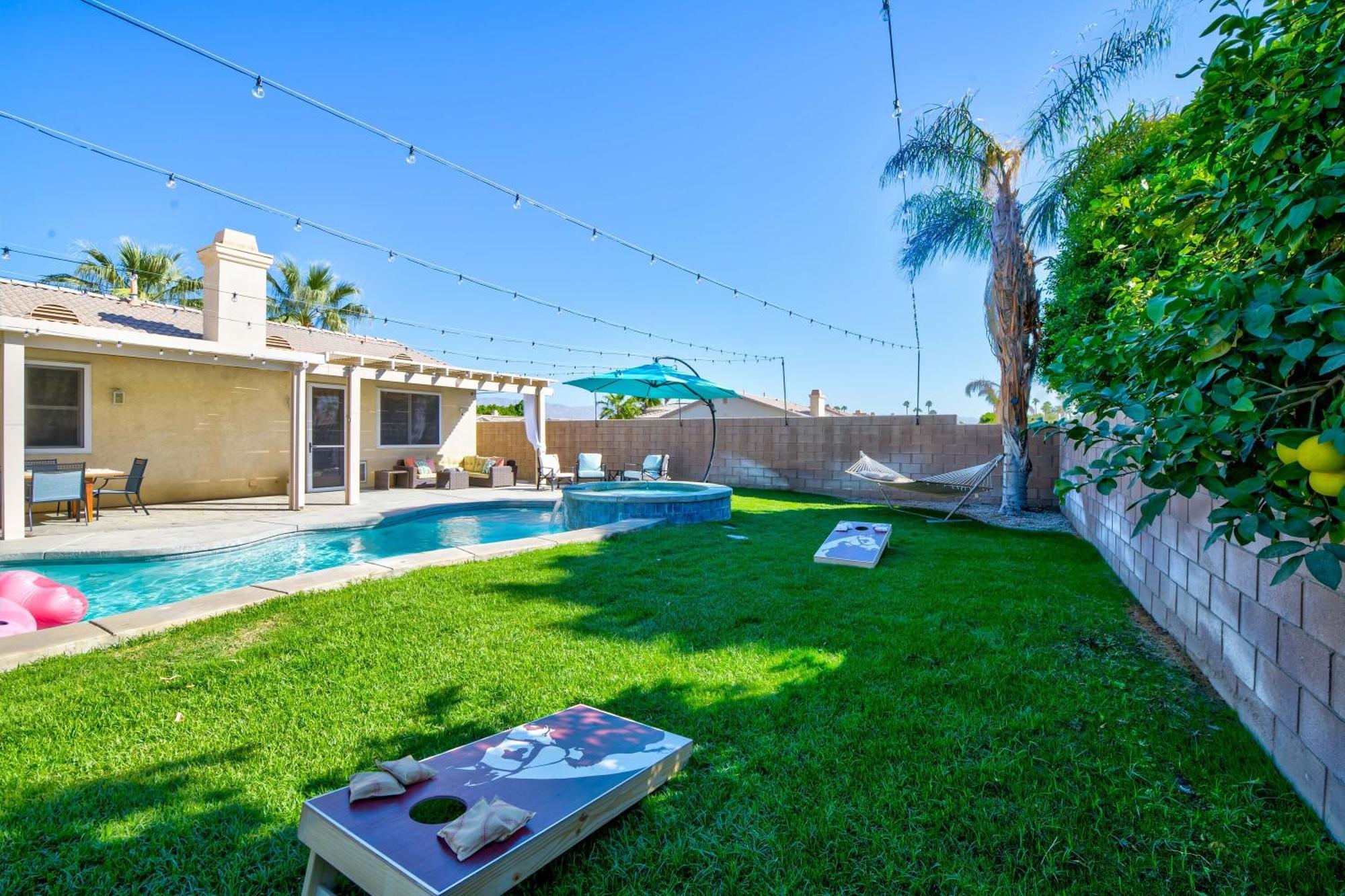 Casa Desert Muse With Heated Pool Spa Firepit Mini Golf And Games Indio Bagian luar foto